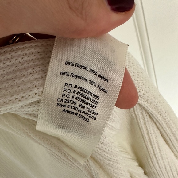 Aritzia Wildfred sweater vest. Cream color, size small. - Picture 5 of 6